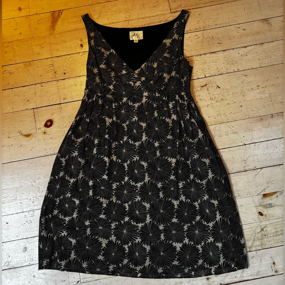 Black and cream sleeveless Milly of New York dress, size 2